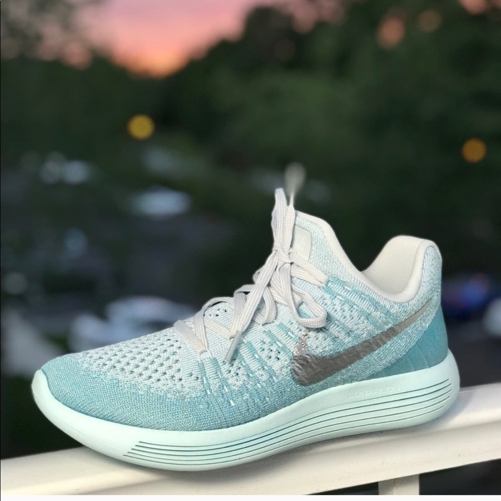 NWT Nike LunarEpic Low Flyknit 2 Glacier Blue WMNS - Picture 2 of 8